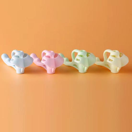 4 шт. детский держатель для карандашей эргономичный дизайн ручка корректор карандаши практика письма силиконовые накладки на пальцы помощь при захвате ручки