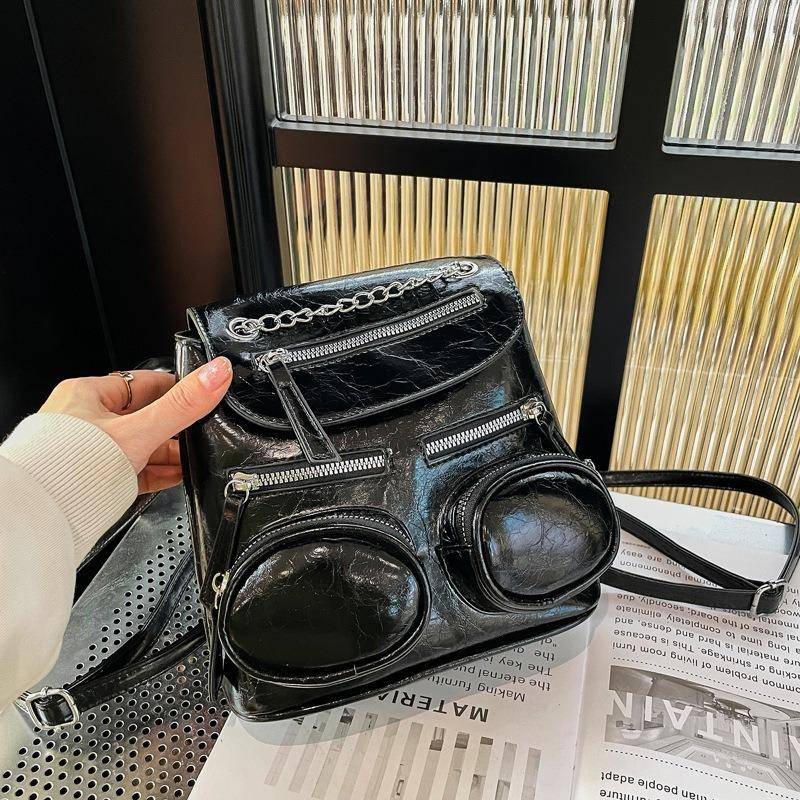 Рюкзак Женский Модный Весенне-Летний Повседневный Сумка на Цепочке Нишевый Дизайн Соединитель Тренд Легкий Маленький Рюкзак