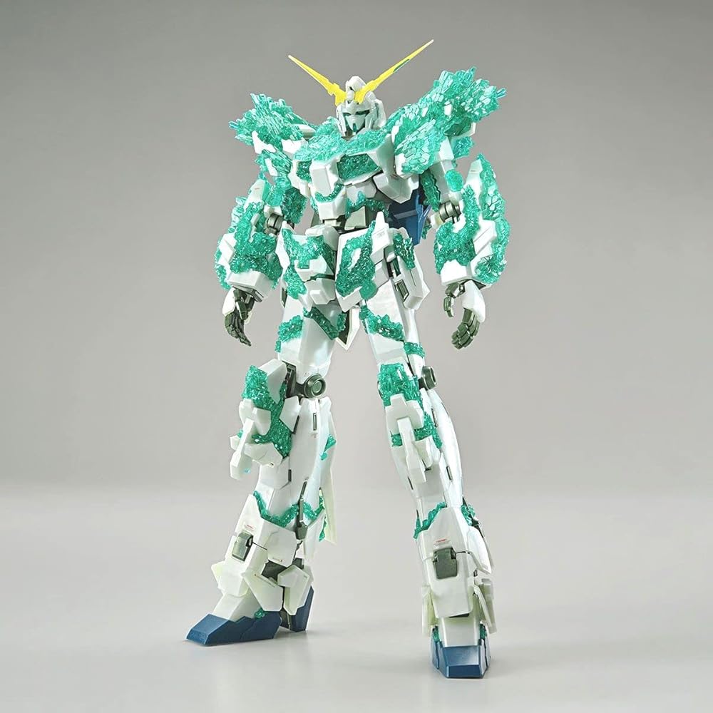 Bandai MG 1/100 Unicorn Gundam Crystal Base Limited Model Mobile Suit Gundam UC Action Figure