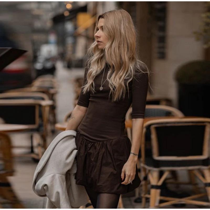 Женская мода темперамент тонкий короткий рукав плиссированные оборки трикотажные мини платья элегантный однотонный О-образный вырез пэчворк А-силуэт платье