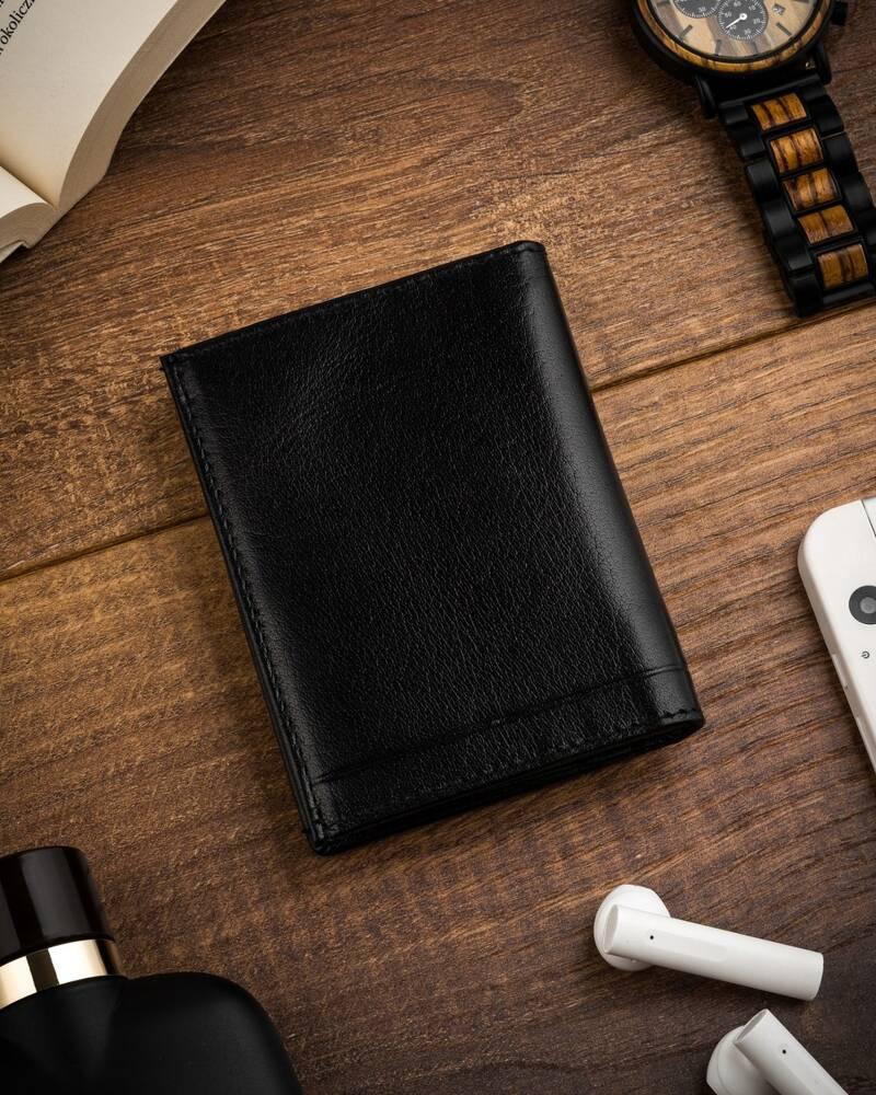 Card and document case made of natural leather - Rovicky