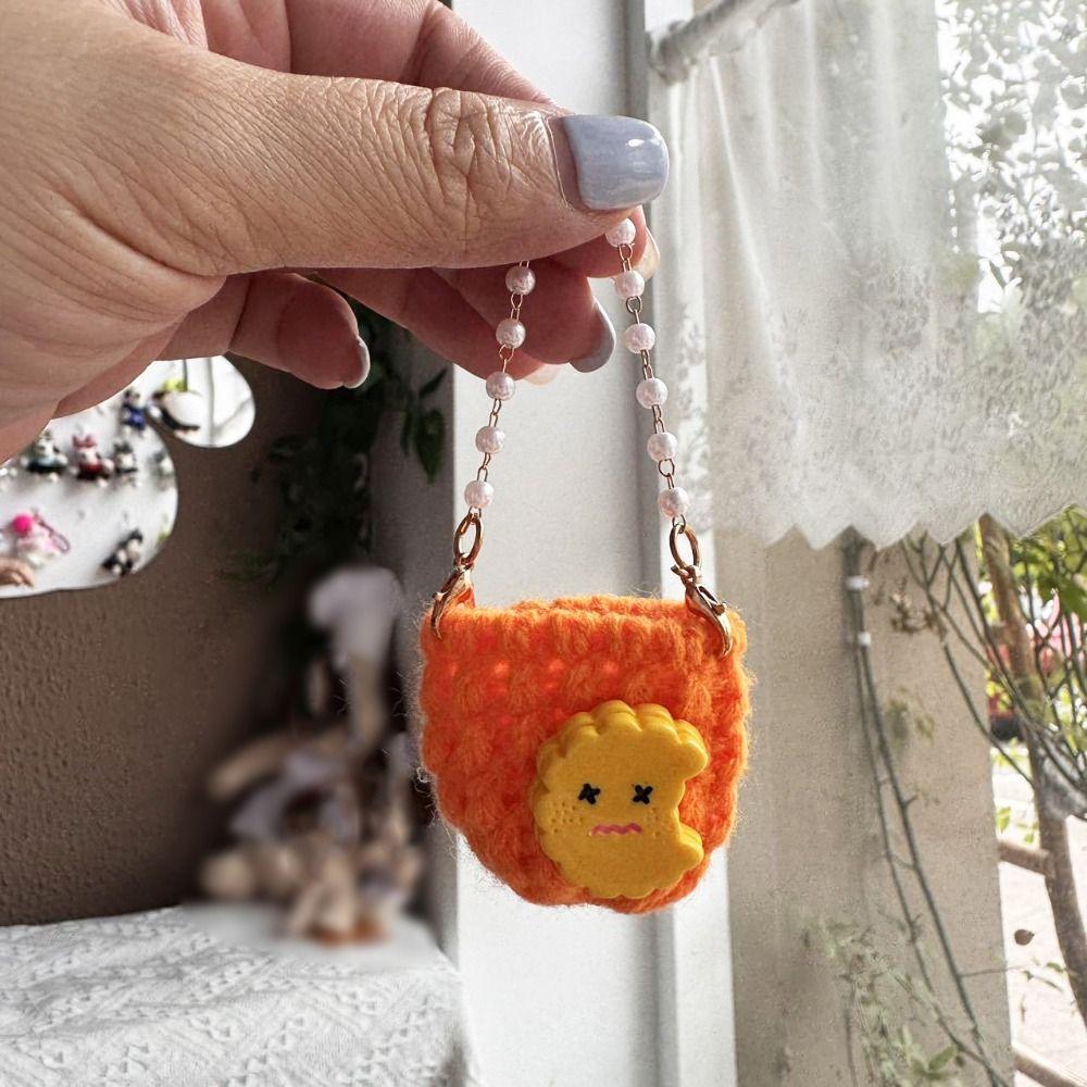 Мини-сумка для кукол через плечо из плетеной ткани с жемчужной цепочкой для кукольного домика, вязаная шерстяная сумка, аксессуары для кукол