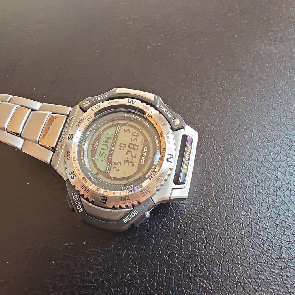 Б/у Мужские часы CASIO Pro Trek