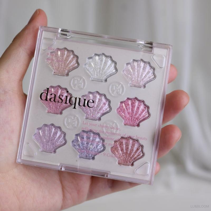 DASIQUE Палетка теней Twinkle Mermaid 8 г (+Бесплатный подарок)