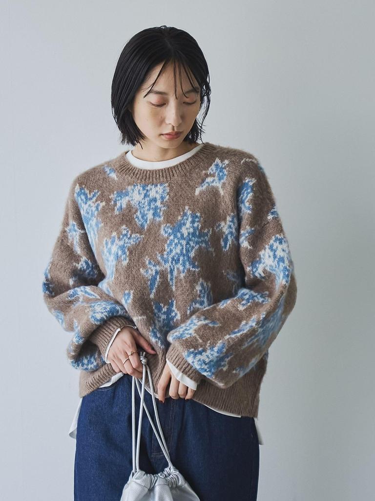 Cohen's Soft and Loose, Modern Knitwear, Nuanced Flower Jacquard Knit, 76306460209 2350 Beige (23), Medium