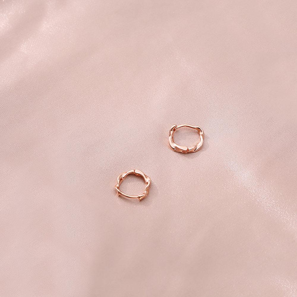 Simple Prevent Allergy Twist Wave Hoop Earrings Wave Earrings Fashion Accessories Women Jewelry