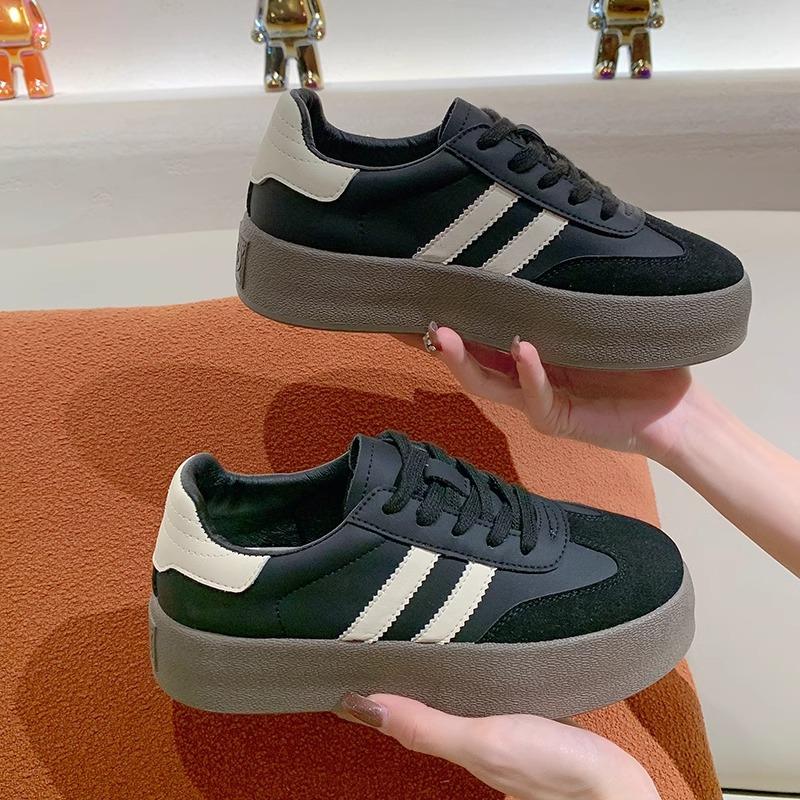 Simple Platform German Training Shoes Women's 2025 Autumn New Round Head Retro Old Showing Feet Small Casual Board Shoes