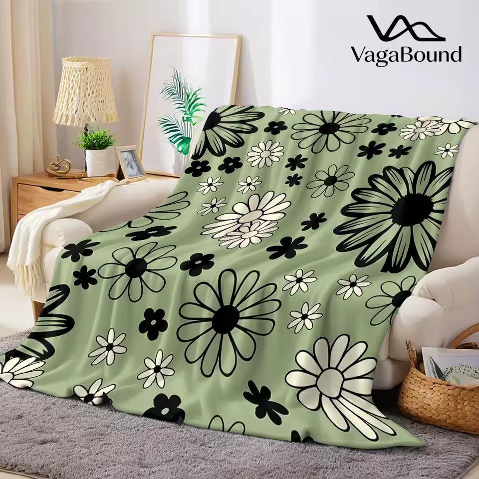 Sage Green Black White Daisy Flannel Blanket Warm Soft Halloween Christmas Decorative Couch Warm Cozy All-Season Gift