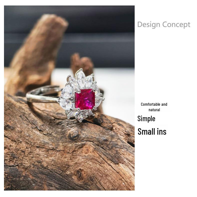 Gessen Jewelry: Элегантный набор: серьги, кольцо и подвеска с красными цирконами