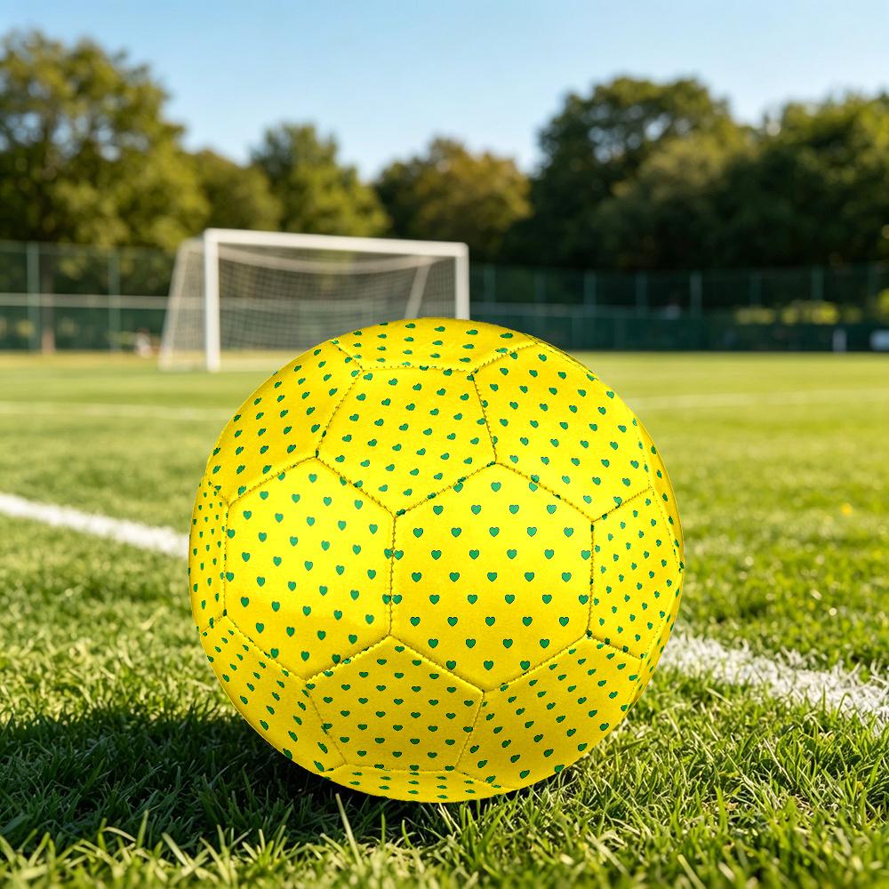 1PC Heart Background Soccer Ball Size 5 Football Machine Sewn Indoor/Outdoor Universal Football Surprise Collection n51