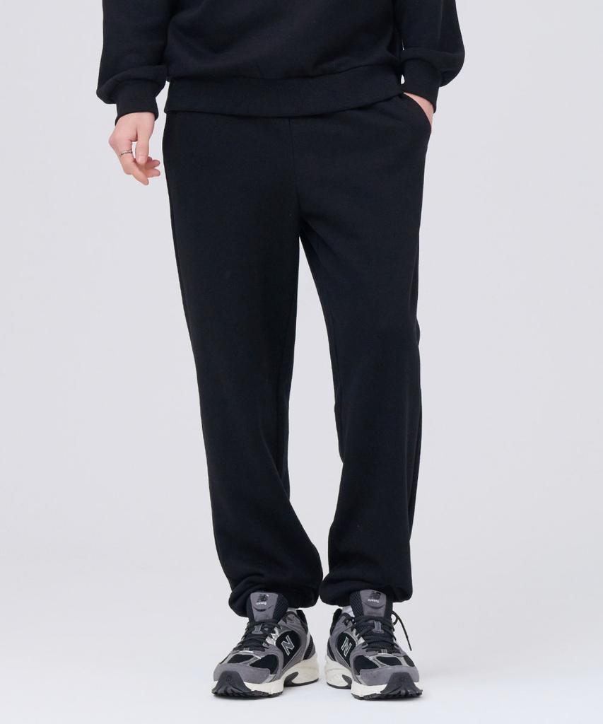 CHASECULT Unisex Essential Fleece-Lined Jogger Pants - Black