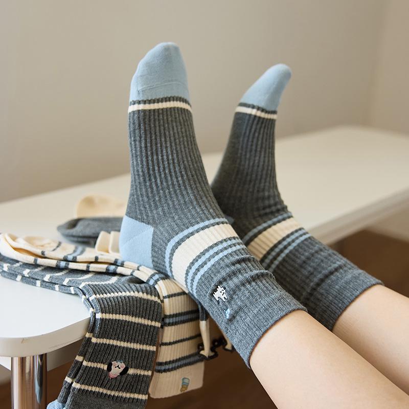 Women's Blue-Gray Striped Ruffled Socks with Lace Embroidery - Trendy Mid-Calf Style In Combed Cotton