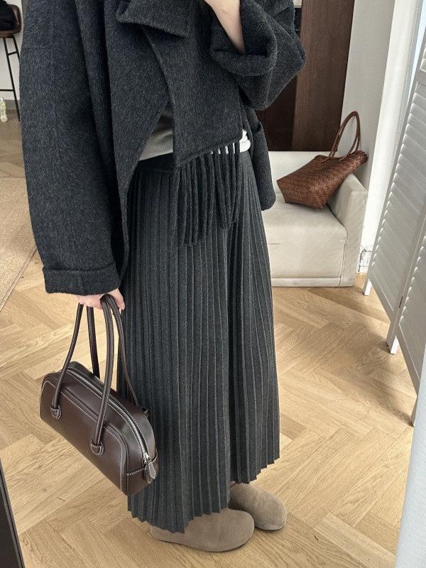Женская flattering плотная вязаная плиссированная юбка миди: Корейская тенденция похудения Осень/Зима 2025