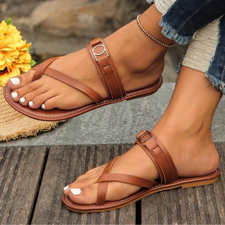 Большие размеры 2025 летняя новая обувь модные туфли на плоской подошве корейская версия сандалий римская обувь пляжная обувь женская обувь