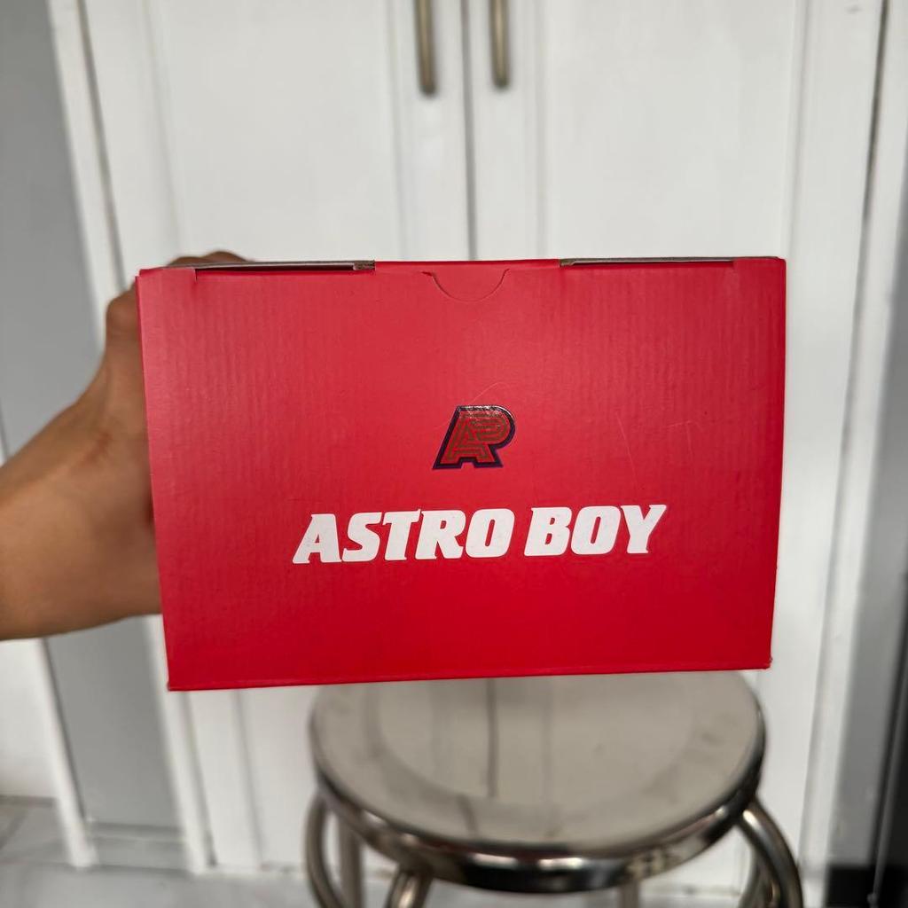 [USED] Astro Boy ALBINO & PRETO Figures