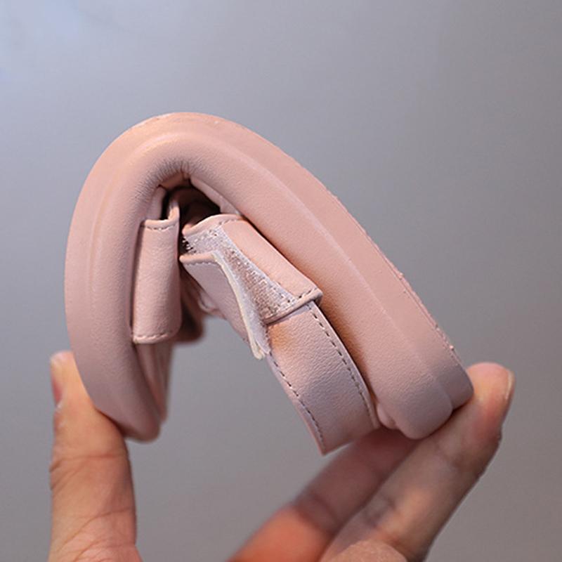 Летние сандалии для маленьких девочек, однотонные модные пляжные сандалии, детская обувь принцессы, мягкие сандалии на плоской подошве с бантом для маленьких девочек