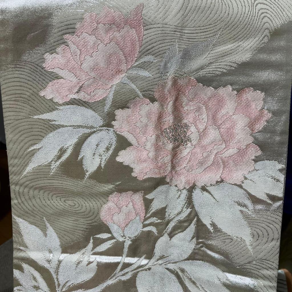 Used Beautiful item, kimono, obi, embroidery, pastel color, glossy