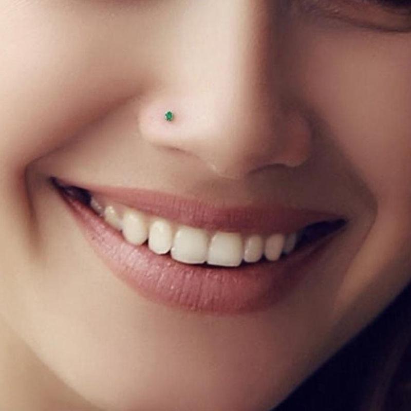 KODY PIERCING 9K Gold Emerald Jeweled Nose Stud - Quality Piercing
