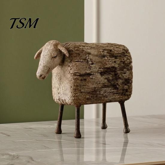 Farmhouse Decor Distressed Imitation Wood Grain Sheep Figurine, Resin Animal Statue for Shelf Tabletop Modern Rustic Home Decor, Retro Country
