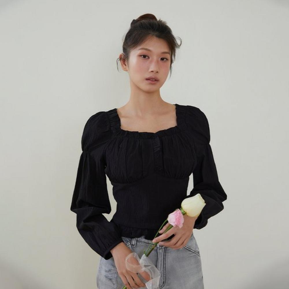 Egoist Square Neck Ruffle Long Sleeve Blouse Es2obl02