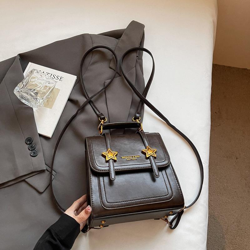 This year's popular retro niche design backpack bag 2025 women's commuter versatile student class fashion backpack