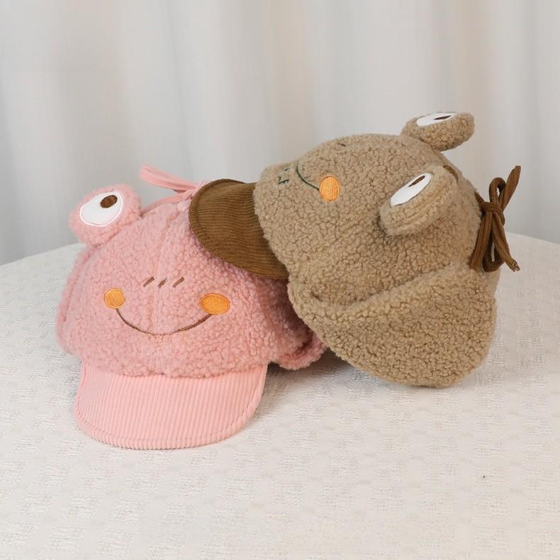 Adorable Frog Kids Hat With Short Brim And Wool Material For Fall And Winter
