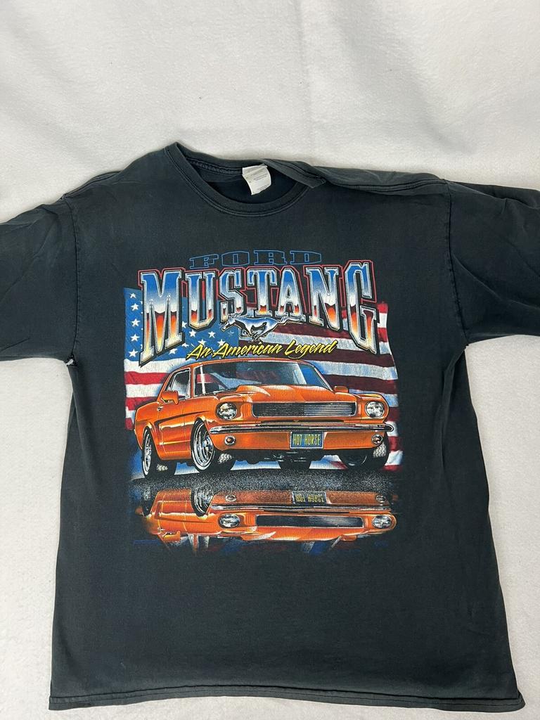 Vintage Ford Mustang Hot Black T-Shirt Short Sleeve Y2K Size L American Legend Unisex T-Shirt
