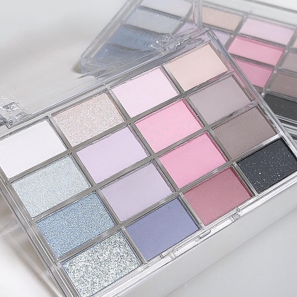 Обожаю 16-цветную палетку теней для век, перламутровый матовый лежачий шелкопряд, осветляет низконасыщенный земляной цвет в повседневном макияже