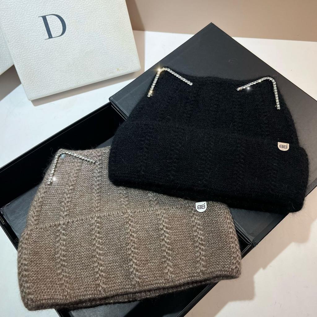 Paris Design Personality Niche Cute Ears Knitted Hat Russian Winter Outdoor Warm Rabbit Hair Hat