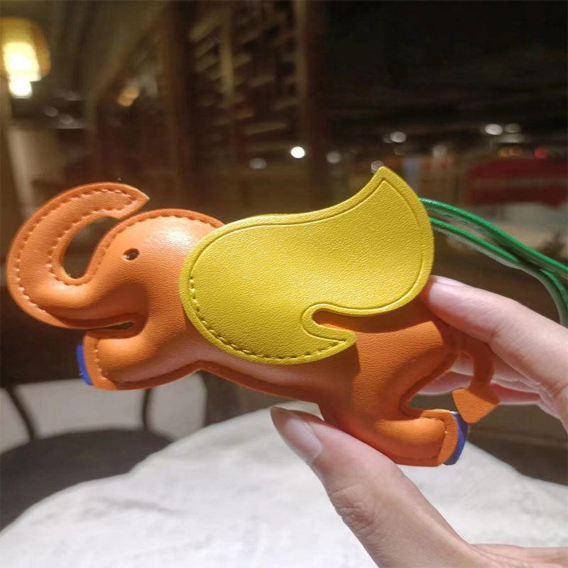 Новая подвеска ручной работы из кожи Dumbo Bag, креативный брелок в виде животного, милый кулон в виде слона