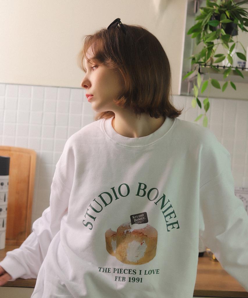 BONIEE [Fleece Lined] Custard Collage Logo Graphic Oversized Sweatshirt White