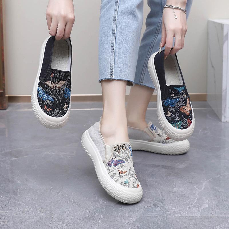 Весенние и летние новые женские маленькие белые туфли ленивые туфли повседневные универсальные мокасины корейской версии дышащие на толстой подошве модные туфли для рыбалки