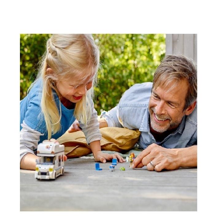 LEGO CITY 60283 Праздники, Кемпинг, Фургон для отдыха