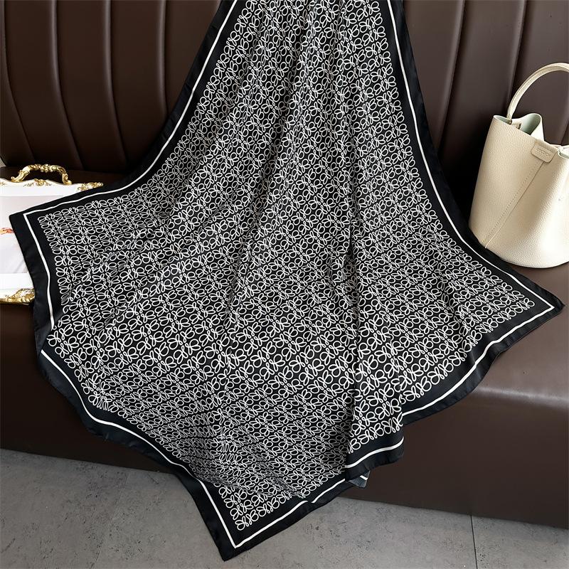 90 * 90cm New Twill Silk Simple Sun Protection Warm Large Square Scarf Shawl Headscarf For Women