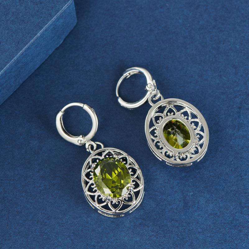 Dainty Oval Cut Olive Green Stone Flower Hoop Earrings Luxury Classic Silver Color Engagement Earrings for Women