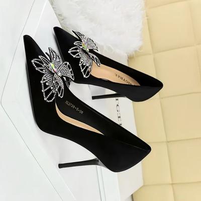 Мода 2025 Весна Туфли-лодочки с бантом и стразами Женские Роскошные банкетные туфли Женские Каблуки 9 см Шпильки Заостренный носок Туфли на высоком каблуке Леди