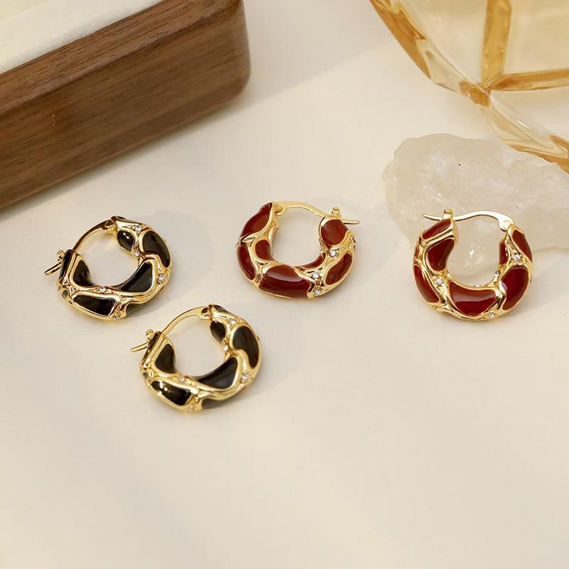 New Vintage Enamel Color Metal Texture Small Circle Hoop Earrings For Women Trendy Gold Plated Statement Ear Buckle Creative Jewelry