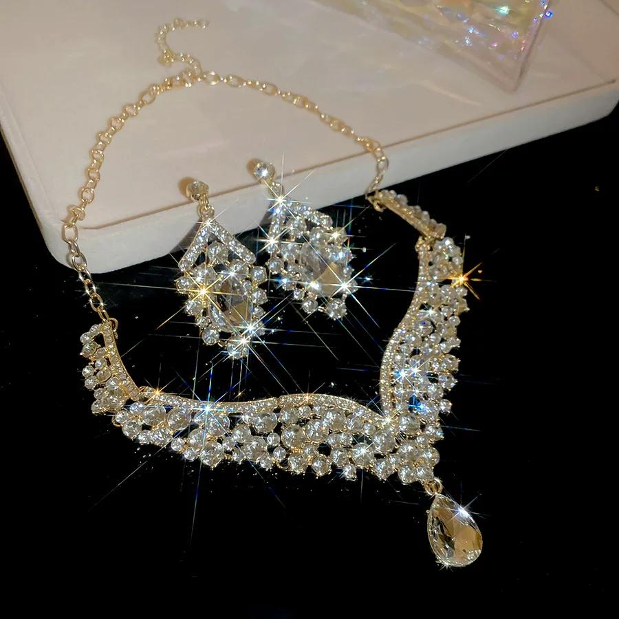 Flash diamond water drop stud earrings necklace two-piece set retro court style light luxury high sense collarbone chain evening dress accessories