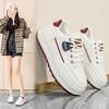 2025 весна женская обувь новые дышащие маленькие белые туфли детские универсальные туфли корейская версия платформа спортивная обувь для отдыха на доске обувь женская