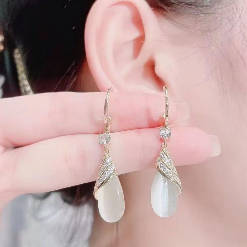 2024 Шикарные геометрические серьги кошачий глаз с бриллиантами - Легкий роскошный модный дизайн