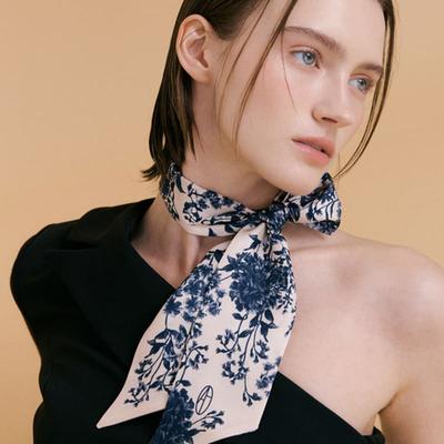 AVVINA PELLE Le Jardin Long Twilly Silk Scarf - Dark Navy/Light Beige