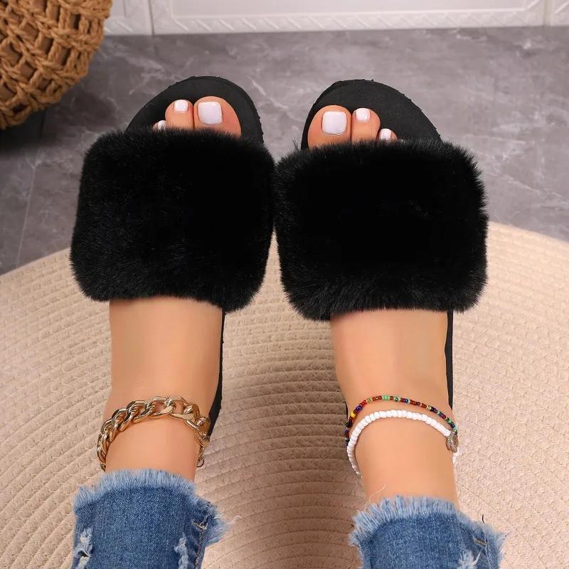 2024 Лето Новые Женские Тапочки Комфорт Платформа Женские Модные Тенденции Противоскользящая Одежда Удобные Мягкие Подошвы Пушистые Плоские Шлепанцы