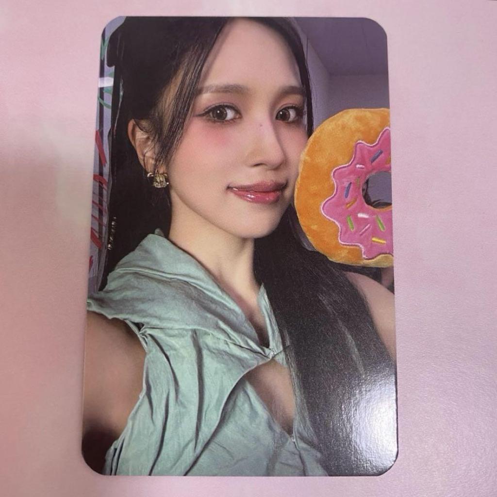 [USED] TWICE Mina Trading Card Soundwave Rakidoro