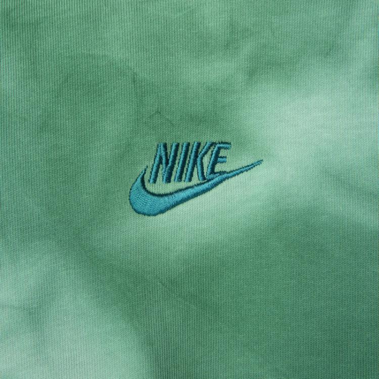 Nike Спортивная одежда Premium Essentials с вышивкой логотипа, с принтом тай-дай, с круглым вырезом, свободная, с коротким рукавом, мужские топы, землянисто-голубой FJ9361-346