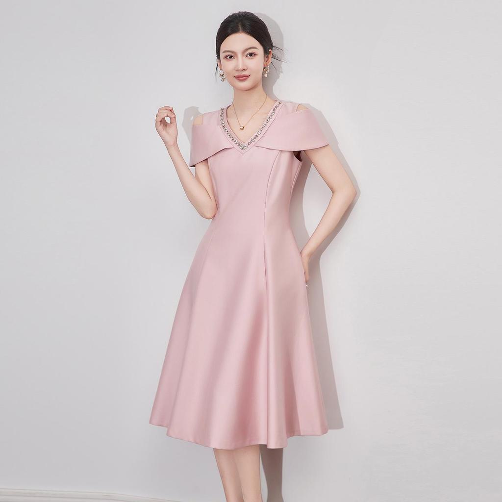 Элегантное французское летнее вечернее платье с V-образным вырезом, открывающее плечи - Дизайн «легкая роскошь», расшитый стразами, облегающий талию