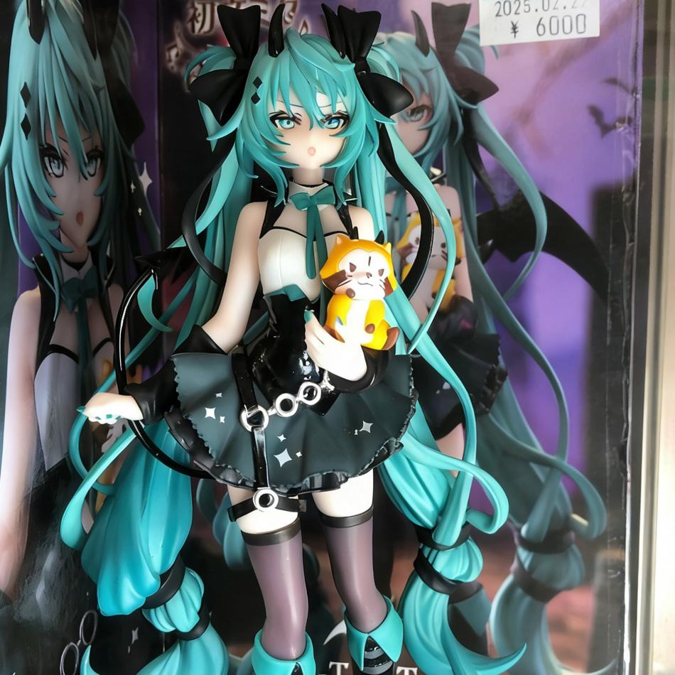 19CM Anime Hatsune Miku Little devil raccoon Kawaii Action Figure PVC Doll Model Figure Toys Desktop Decoration Holiday Gifts