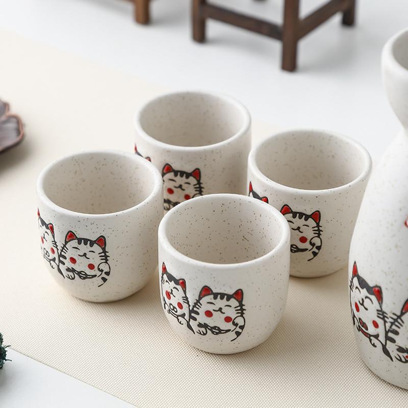 Керамический японский набор для сакэ Lucky Cat, винный горшок с 4 винными чашками, фарфоровая бутылка Tokkuri, чашка для соджу, пригодная для использования в микроволновой печи
