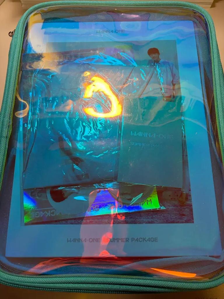 No returns) Wanna One Summer Package Park Ji Hoon Used