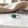 Минималистское кольцо с изумрудом, эффектное кольцо в стиле бохо, ювелирные изделия ручной работы, стерлинговое серебро 925 пробы, зеленый драгоценный камень, форма изумрудной огранки, подарок для женщин