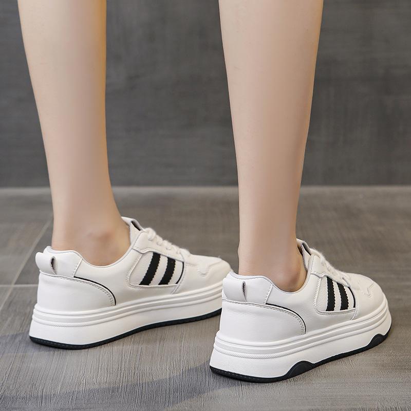 Женские белые туфли на кожаной платформе, новинка весны и лета 2025 года, студенческие, универсальные, для отдыха и спорта, взрывная плоская подошва